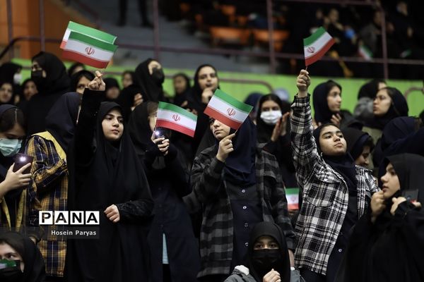 جشن تکلیف سیاسی دانش‌آموزان رأی اولی‌‌