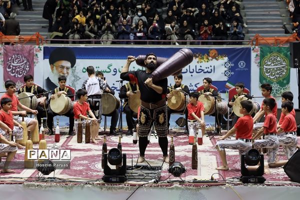 جشن تکلیف سیاسی دانش‌آموزان رأی اولی‌‌