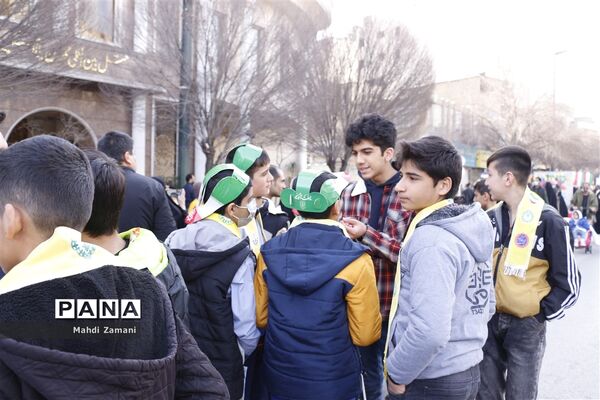 راهپیمایی ۲۲ بهمن در مشهد مقدس