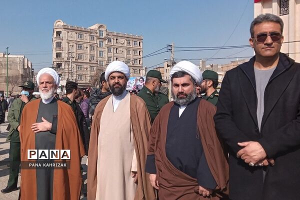 حضور پرشور مردم کهریزک و باقرشهر در راهپیمایی ۲۲بهمن