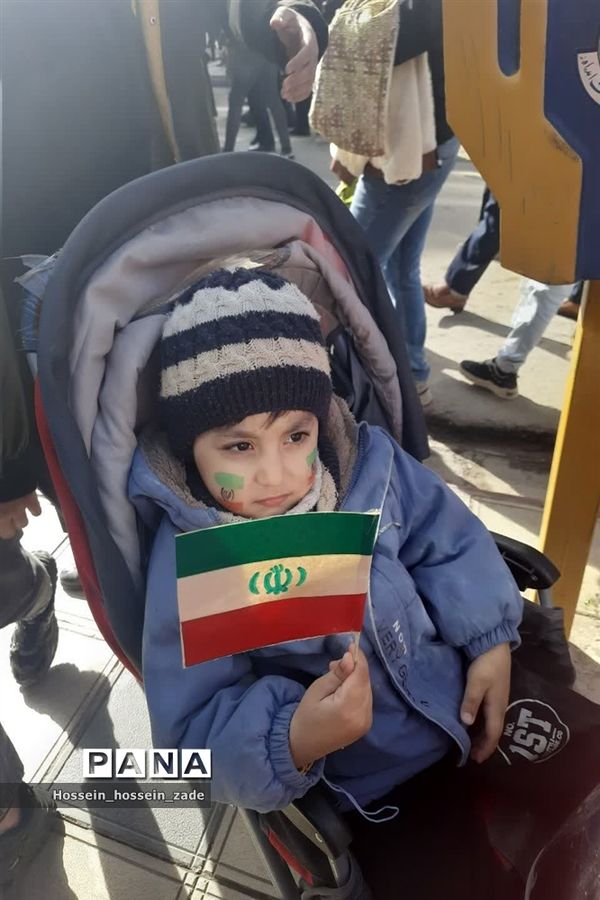 حضور گسترده مردم اسفراین در جشن ۴۵ سالگی انقلاب