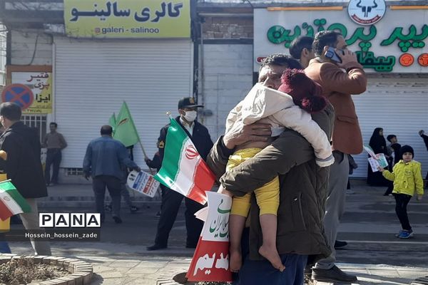 حضور گسترده مردم اسفراین در جشن ۴۵ سالگی انقلاب