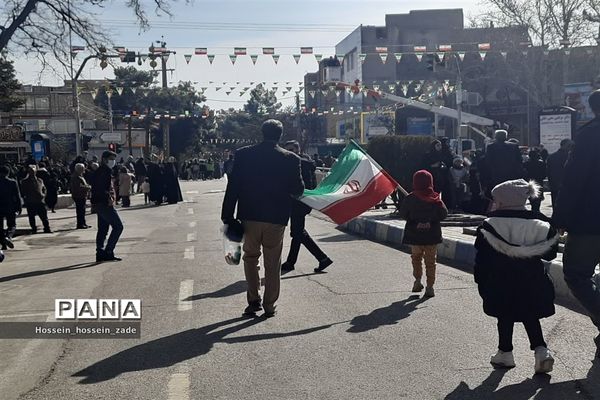 حضور گسترده مردم اسفراین در جشن ۴۵ سالگی انقلاب