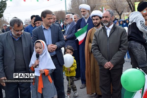 راهپیمائی یوم الله 22 بهمن دربهاباد