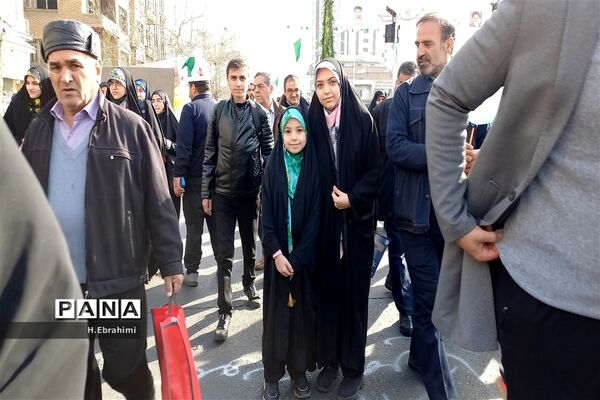 سالروز پیروزی انقلاب اسلامی، شکوهمند و پرنشاط