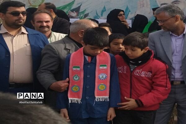 برگزاری راهپیمایی باشکوه 22 بهمن ماه در شهر کندر