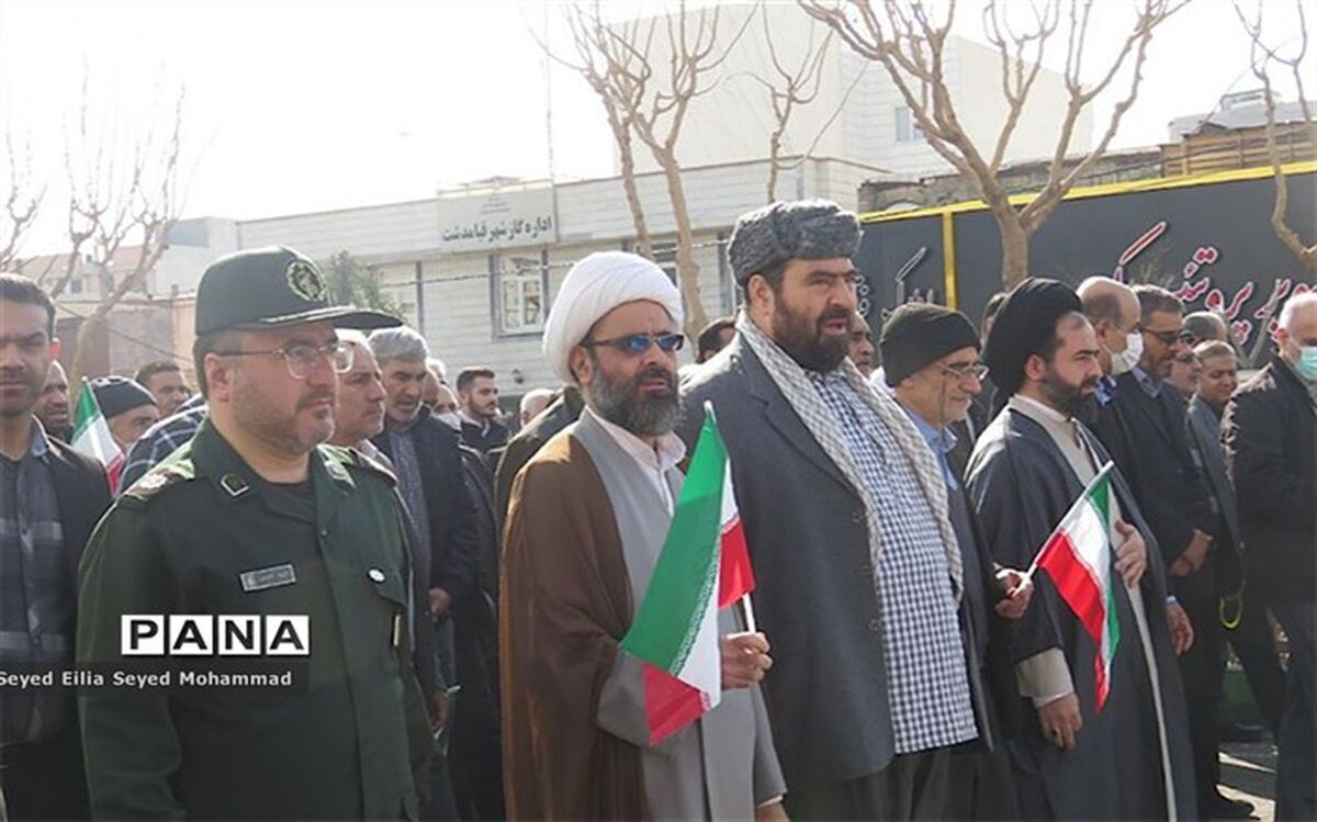 امروز به برکت همه‌ مجاهدت‌ها، از گردنه‌های بسیار سرسختی عبور کرده‌ایم