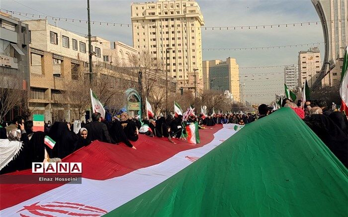 چهل‌و‌پنجمین سالگرد پیروزی انقلاب اسلامی و چهلم شهدای حادثه تروریستی کرمان/فیلم