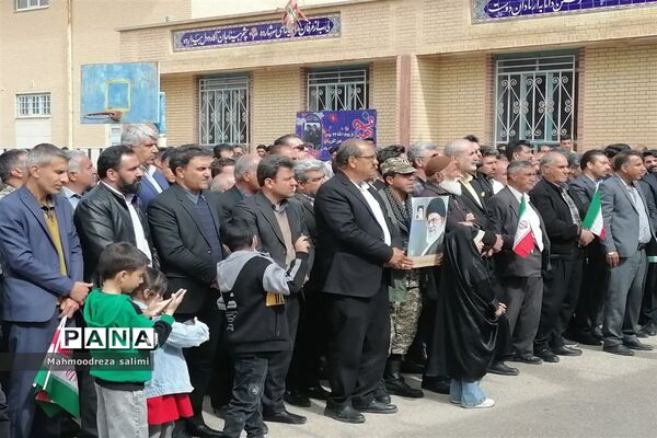 حضور حماسی و پرشور مردم شهرستان بیضا در راهپیمایی ۲۲ بهمن ماه