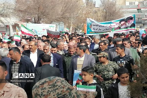 حضور حماسی و پرشور مردم شهرستان بیضا در راهپیمایی ۲۲ بهمن ماه