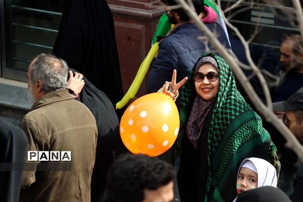راهپیمایی 22 بهمن در مشهد