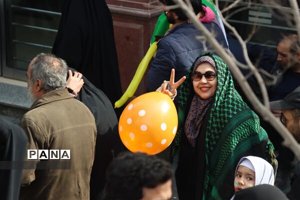 راهپیمایی 22 بهمن در مشهد
