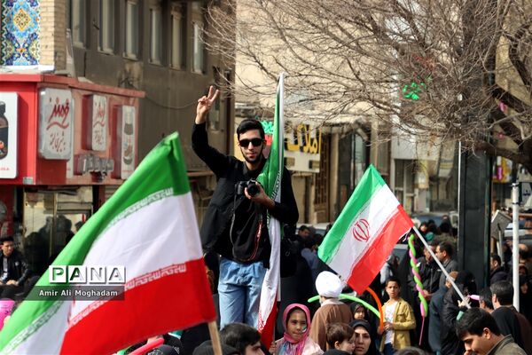 راهپیمایی 22 بهمن در مشهد