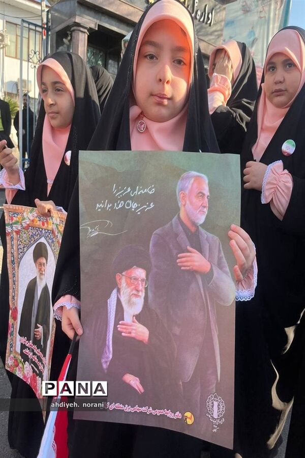 راهپیمایی  22 بهمن در رشت