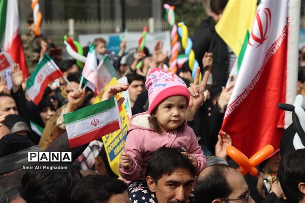 راهپیمایی 22 بهمن در مشهد