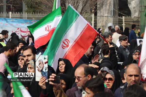 راهپیمایی 22 بهمن در مشهد