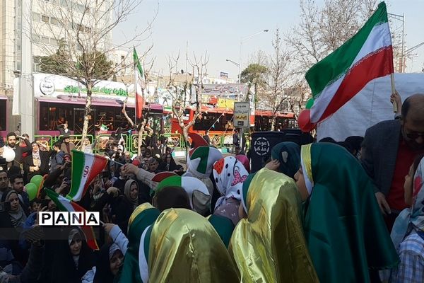 راهپیمایی ۲۲ بهمن