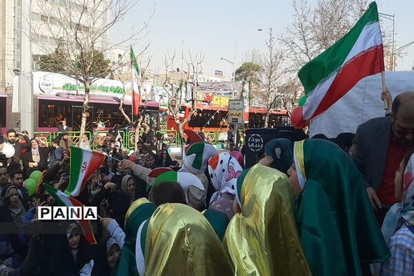 راهپیمایی ۲۲ بهمن