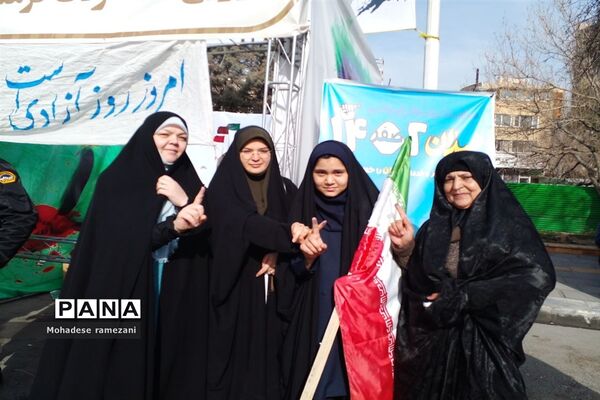 راهپیمایی ۲۲ بهمن در مشهد