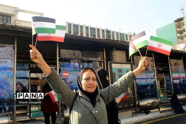 برپایی غرفه سازمان دانش‌آموزی شهر تهران