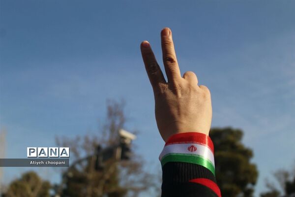 برپایی غرفه سازمان دانش‌آموزی شهر تهران