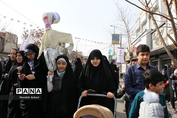 راهپیمایی یوم الله 22 بهمن در قم-1