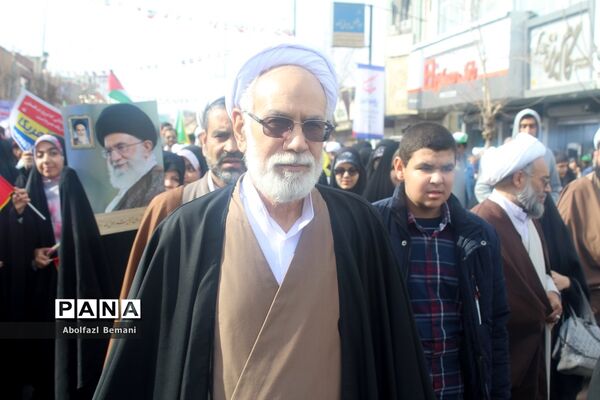 راهپیمایی یوم الله 22 بهمن در قم-1