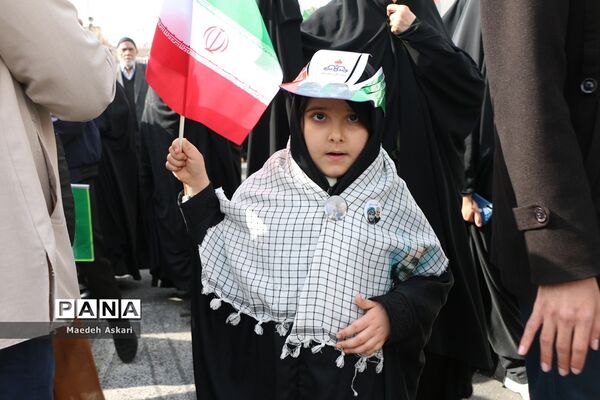 راهپیمایی یوم الله 22 بهمن در قم-1