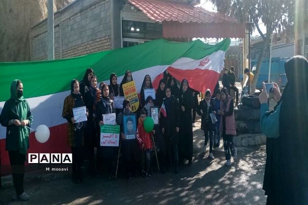 راهپیمایی  یوم الله ۲۲ بهمن در شهر لوجلی شهرستان شیروان