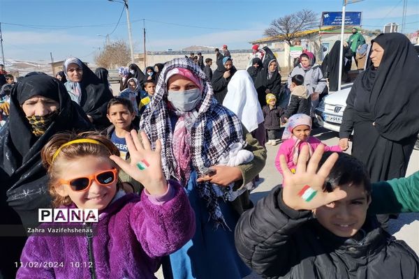 راهپیمایی  یوم الله ۲۲ بهمن در شهر لوجلی شهرستان شیروان