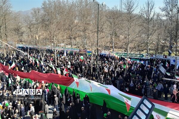 راهپیمایی یوم الله۲۲ بهمن در کرج