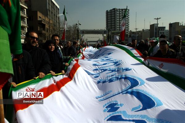 راهپیمایی ۲۲ بهمن در تهران