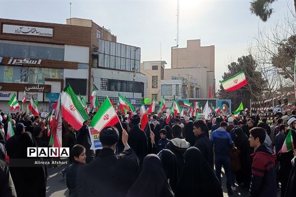 راهپیمایی یوم الله 22 بهمن در قم-3