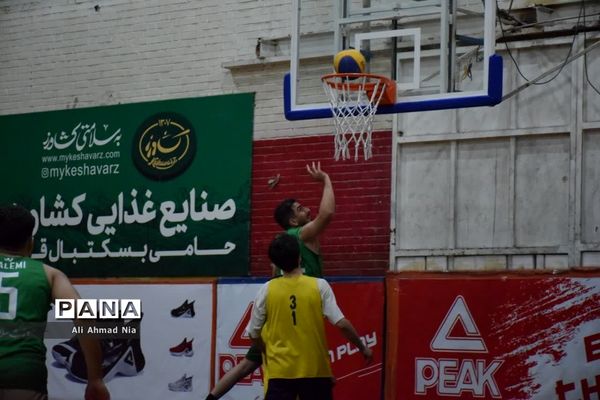 قهرمانی تیم چاپ و نشر نورانی در مسابقات بسکتبال سه نفره جام فجر قم