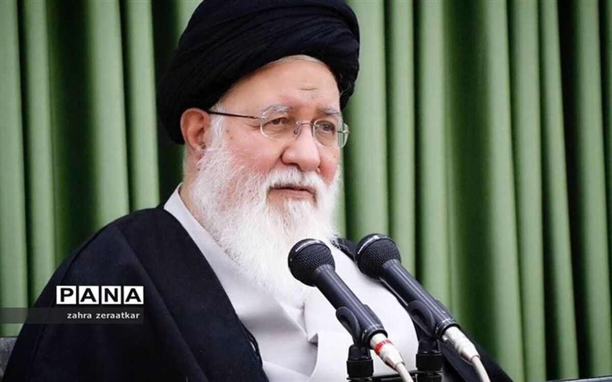 دانش‌آموزان تضمین‌کننده آینده کشور و ستون اصلی ابتکارات و نوآوری‌های فکری جدید در آموزش‌ و پرورش