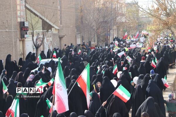راهپیمایی 22 بهمن در شهر قنوات قم