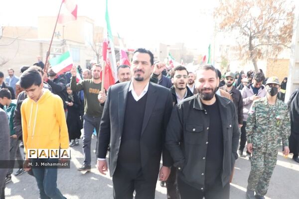 راهپیمایی 22 بهمن در شهر قنوات قم