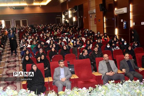 برگزاری همایش رأی اولی‌ها در شهرستان فیروزکوه