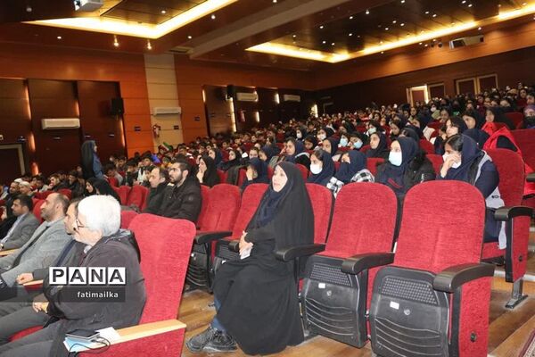 برگزاری همایش رأی اولی‌ها در شهرستان فیروزکوه