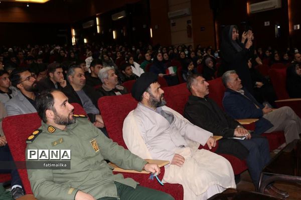 برگزاری همایش رأی اولی‌ها در شهرستان فیروزکوه