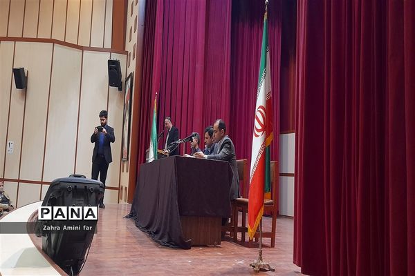 جلسه هماهنگی سفر یک‌روزه استاندار و مدیران کل به نور