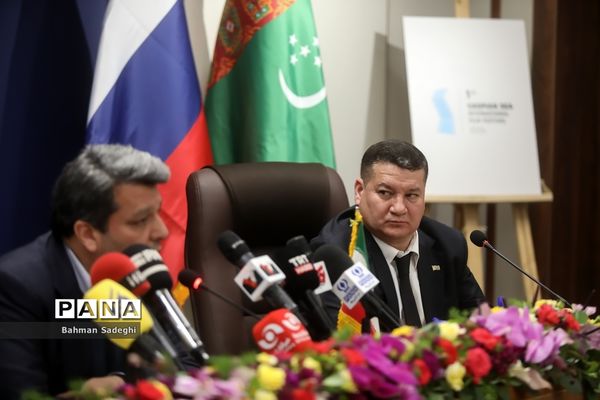نشست خبری شورای سیاست گذاری اولین جشنواره بین المللی فیلم خزر