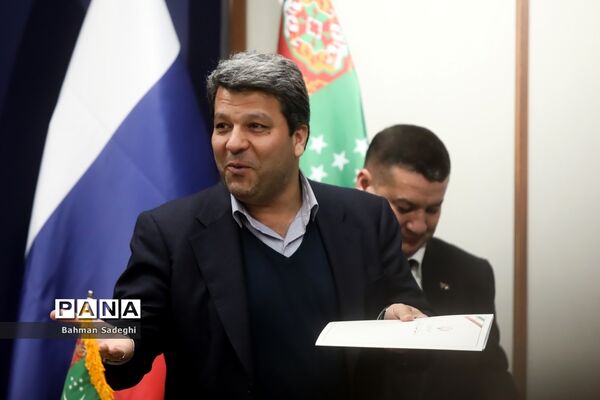 نشست خبری شورای سیاست گذاری اولین جشنواره بین المللی فیلم خزر