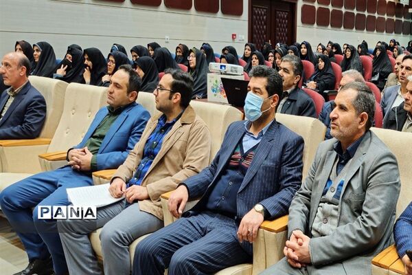 جلسه توجیهی مدیران و همیار معلمان مدارس شعب اخذ رأی