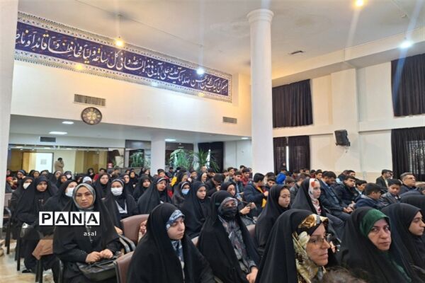 جشن ستارگان قرآنی و تجلیل از رتبه‌های اول تا سوم مسابقات قرآن، ‌عترت و نماز ناحیه 4