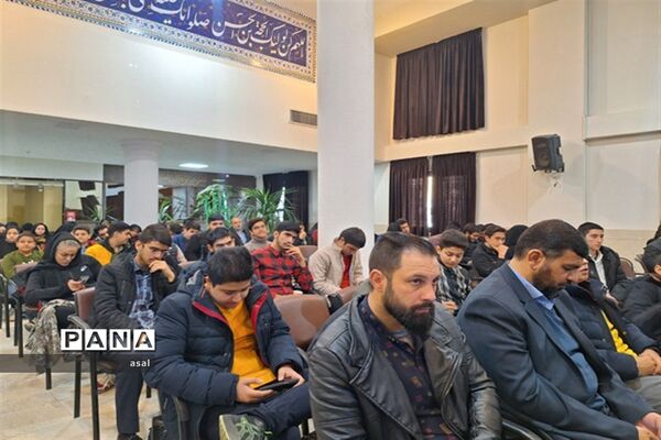 جشن ستارگان قرآنی و تجلیل از رتبه‌های اول تا سوم مسابقات قرآن، ‌عترت و نماز ناحیه 4