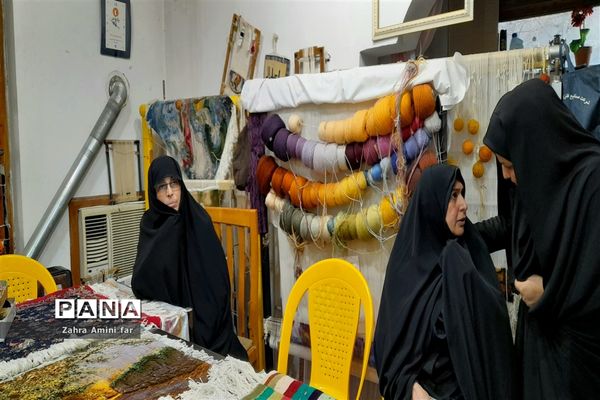 ما پشتیبان مشاغل بانوان شهرستان نور هستیم