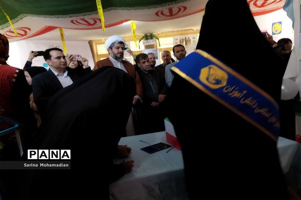 افتتاح مدرسه انقلاب مجتمع امام  خمینی (ره) در شهرستان راز