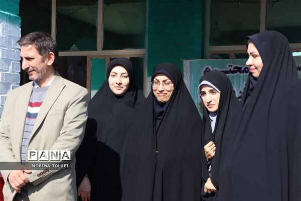 آیین تجلیل از نو مادران در آموزشگاه 12 فروردین ناحیه یک بهارستان