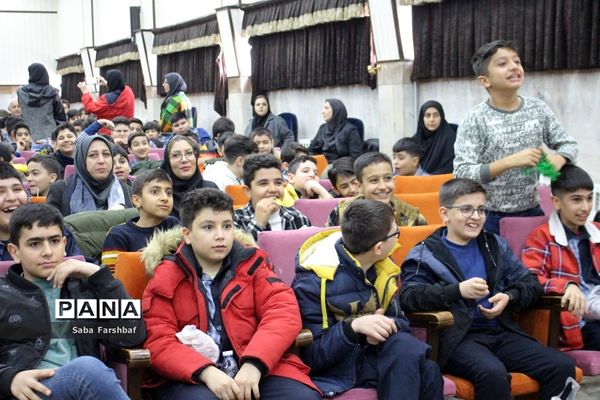 برنامه فرهنگی - هنری به‌مناسبت دهه فجر در آذربایجان غربی